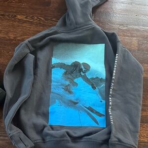 Abercrombie & Fitch Black Hoodie with Blue Ski Graphic Panel size 7/8 NWT